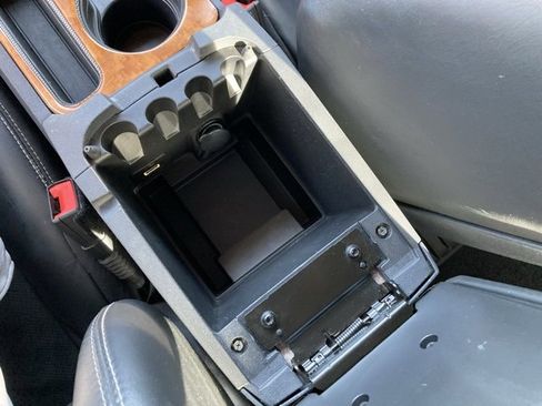 Used 2014 Dodge Challenger R/T image 28