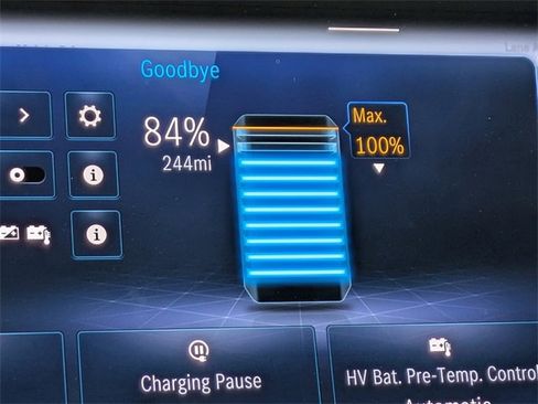 Used 2022 Mercedes-Benz EQS 580 580 image 34