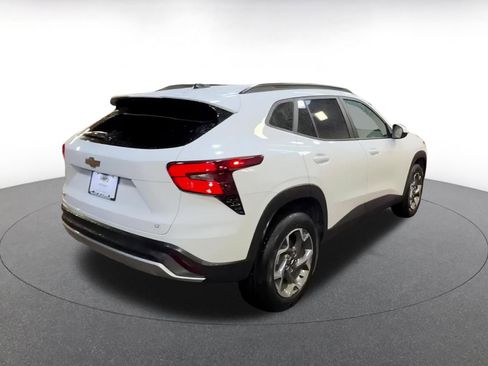 Used 2025 Chevrolet Trax LT image 15