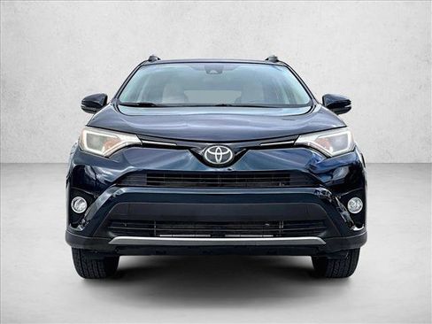 Used 2018 Toyota RAV4 XLE image 3