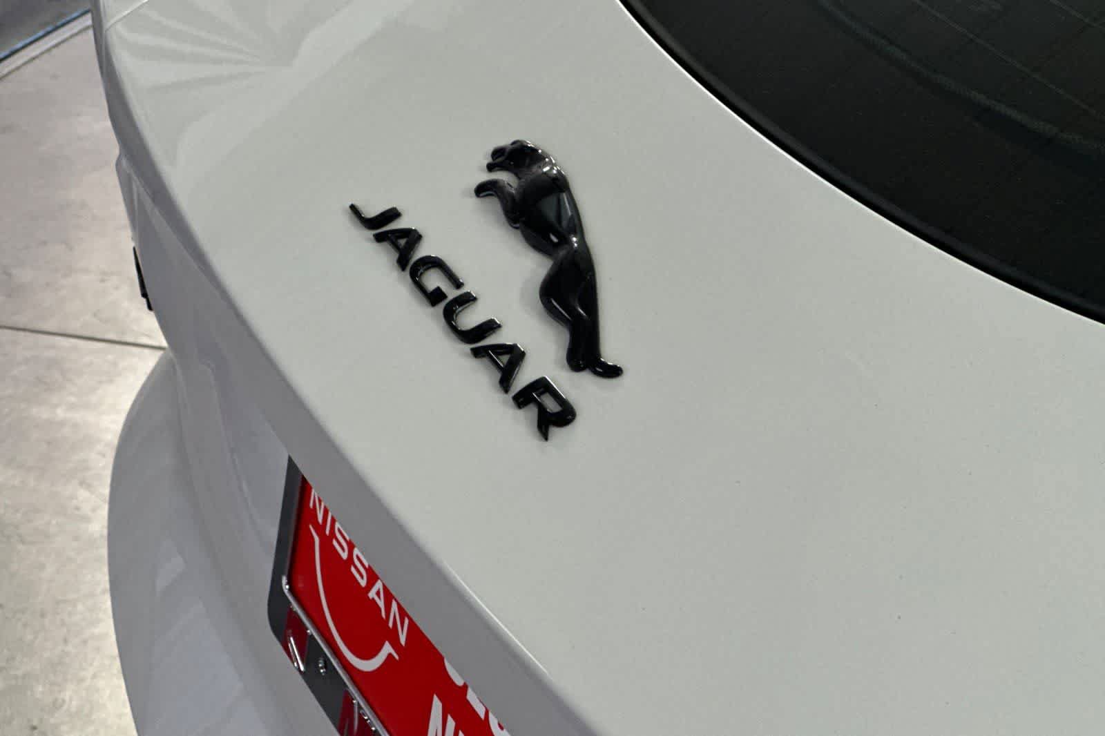 Used 2023 Jaguar F-TYPE R-Dynamic AWD/4WD image 15
