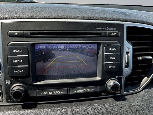 Used 2019 Kia Sportage LX FWD image 10
