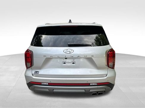 Used 2025 Hyundai Palisade SEL FWD image 4