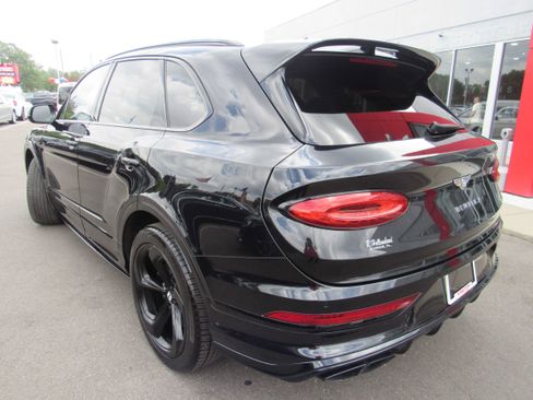 Used 2022 Bentley Bentayga AWD/4WD image 7