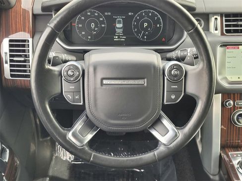 Used 2017 Land Rover Range Rover HSE image 13