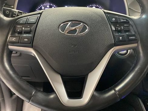 Used 2021 Hyundai Tucson Ultimate w/ Cargo Package AWD/4WD image 16