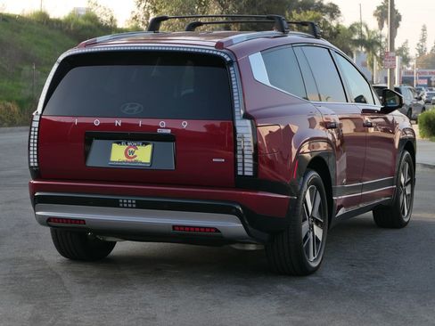 New 2026 Hyundai Ioniq 9 SEL image 2