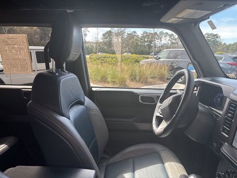 Used 2022 Ford Bronco Outer Banks image 34