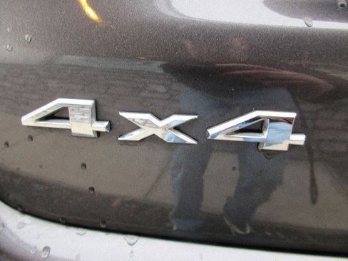 Used 2019 Jeep Compass Latitude w/ Popular Equipment Group image 11