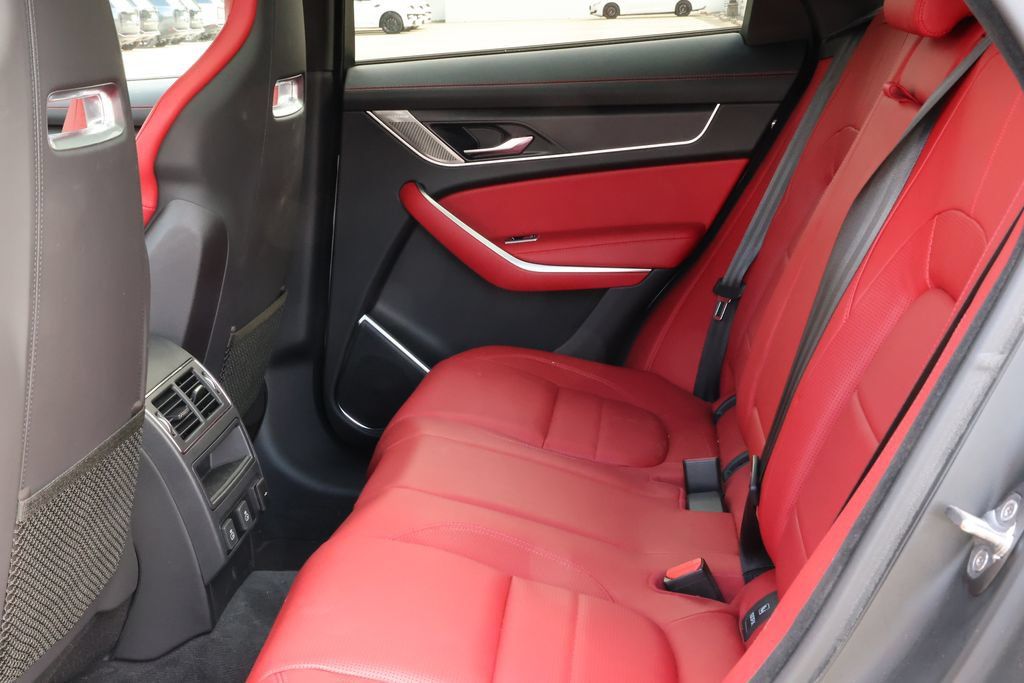 Certified 2026 Jaguar F-PACE R-Dynamic S AWD/4WD image 33