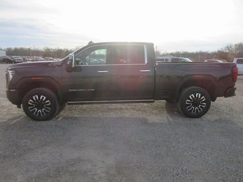 New 2026 GMC Sierra 2500 Denali Ultimate image 10