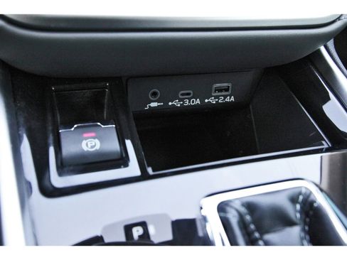 Used 2023 Subaru Outback Onyx Edition image 27