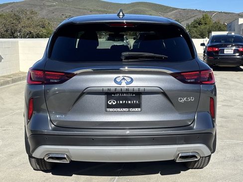 New 2025 INFINITI QX50 Pure image 5
