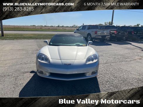 Used 2012 Chevrolet Corvette Convertible w/ 2LT Preferred Equipment Group image 2