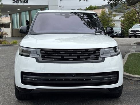 Used 2023 Land Rover Range Rover SE AWD/4WD image 10