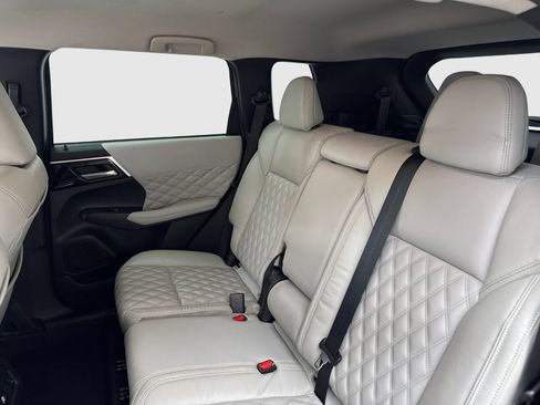 Used 2022 Mitsubishi Outlander SEL FWD image 36