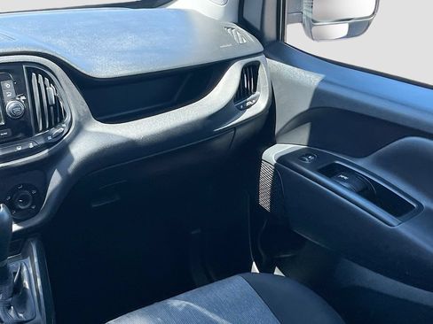 Used 2022 RAM ProMaster City Tradesman FWD image 21