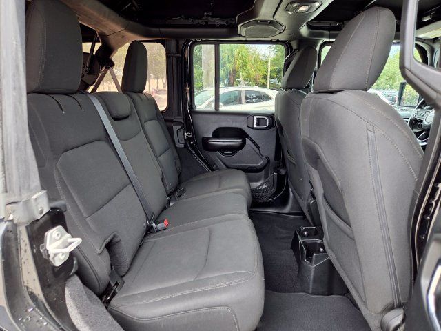 Certified 2018 Jeep Wrangler Unlimited Sport S AWD/4WD image 18