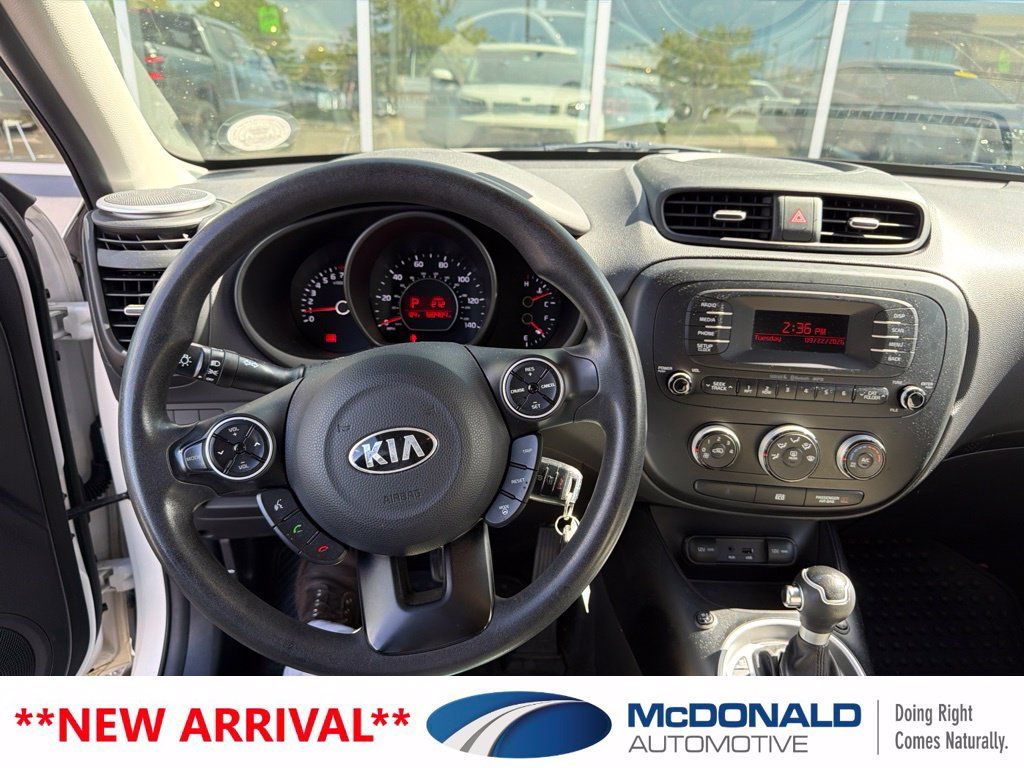 Used 2014 Kia Soul FWD image 4
