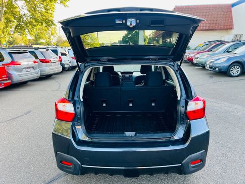 Used 2014 Subaru Crosstrek 2.0i Premium image 9