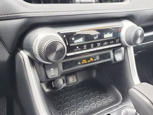 Used 2024 Toyota RAV4 LE image 28