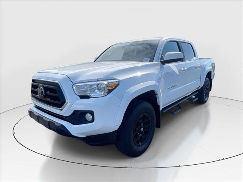 Certified 2022 Toyota Tacoma SR5 image 1