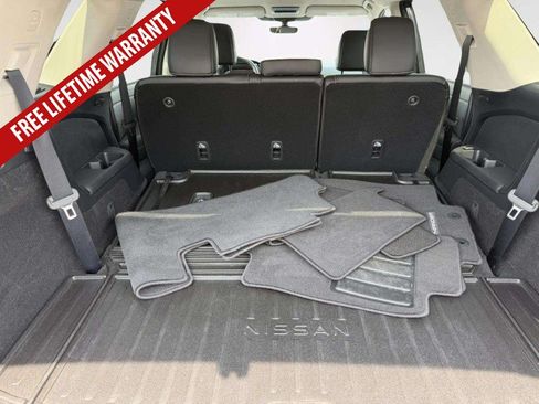 Certified 2025 Nissan Pathfinder SL w/ Cargo Package AWD/4WD image 22