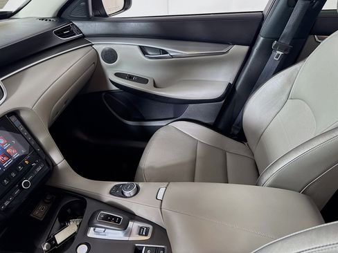 Used 2023 INFINITI QX50 Luxe AWD/4WD image 24