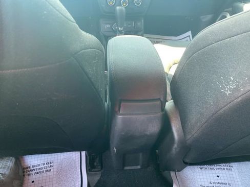 Used 2020 Jeep Renegade Sport image 13