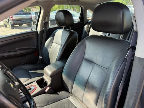 Used 2009 Chevrolet Impala LTZ FWD image 15