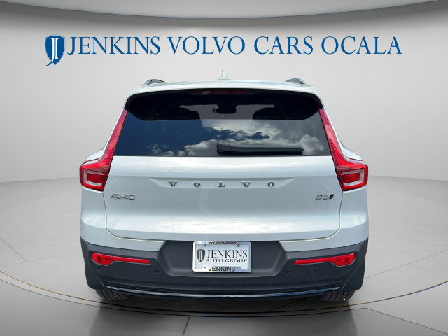 New 2026 Volvo XC40 B5 Plus w/ Climate Package AWD/4WD image 4