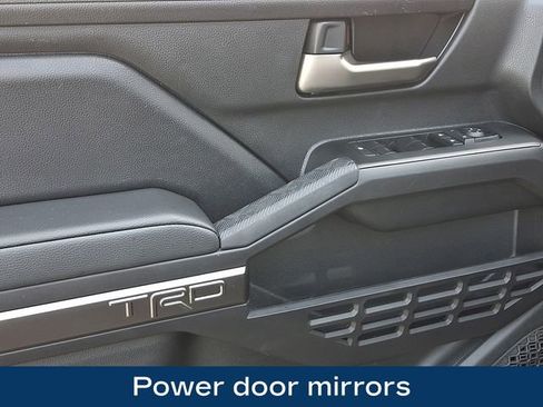 Used 2025 Toyota Tacoma TRD Sport image 16