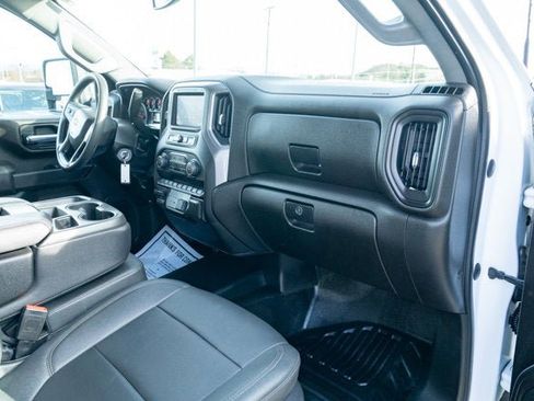 Used 2022 Chevrolet Silverado 2500 W/T w/ Gooseneck/5TH Wheel Package image 35