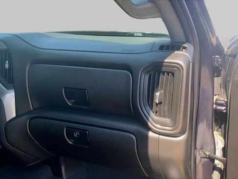 Used 2022 Chevrolet Silverado 1500 Custom AWD/4WD image 19