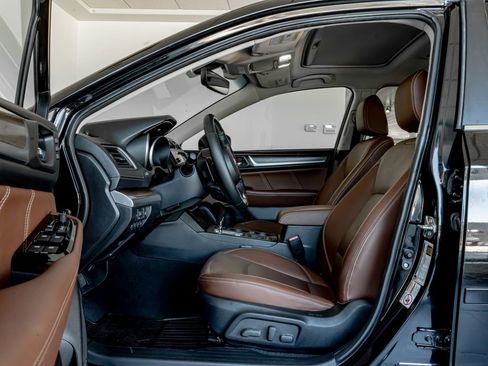 Used 2018 Subaru Outback 3.6R Touring image 5