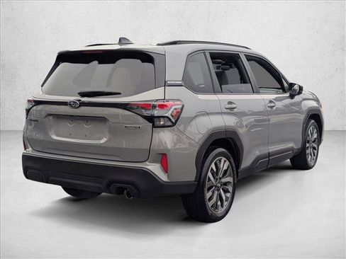 Used 2025 Subaru Forester Touring image 5