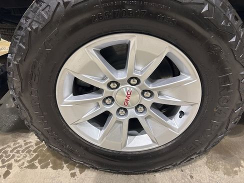 Used 2023 GMC Sierra 1500 Pro w/ Pro Value Package image 14