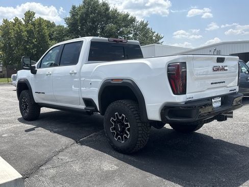 New 2026 GMC Sierra 2500 AT4X w/ LPO, Black Badging Package AWD/4WD image 10