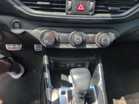 Used 2021 Kia Forte GT-Line w/ GT-Line Premium Package FWD image 13