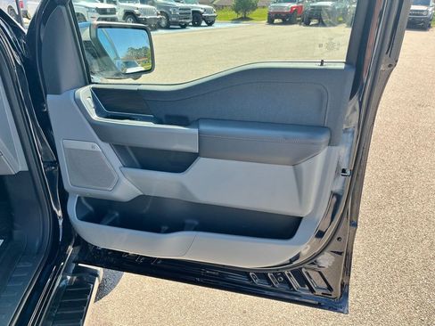 New 2026 Ford F150 Lariat w/ Equipment Group 501A Mid AWD/4WD image 9