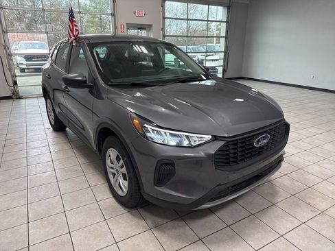 Used 2023 Ford Escape AWD image 65