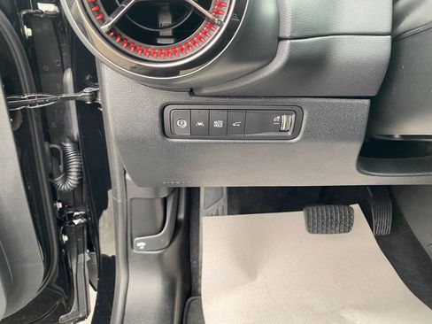 New 2025 Chevrolet Equinox EV RS image 13