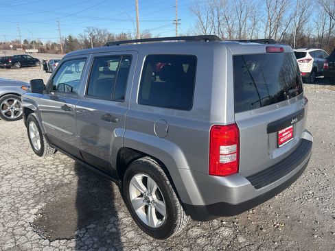 Used 2017 Jeep Patriot Sport w/ Tire & Wheel Group image 5