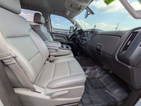 Used 2015 GMC Sierra 2500 4x4 Crew Cab w/ Sierra Convenience Package image 18