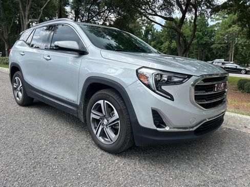 Used 2021 GMC Terrain SLT FWD image 4