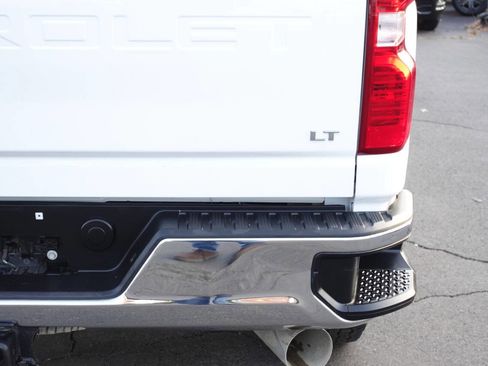 Used 2023 Chevrolet Silverado 2500 LT w/ Convenience Package image 12