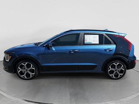 Used 2024 Kia Niro SX Touring FWD image 4