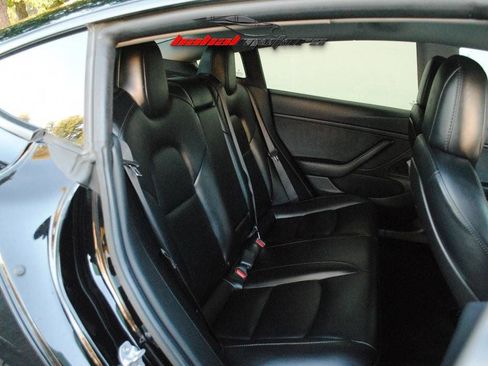 Used 2019 Tesla Model 3 Performance image 5