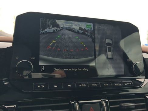 New 2025 Nissan Pathfinder Platinum w/ Black Appearance Package image 20