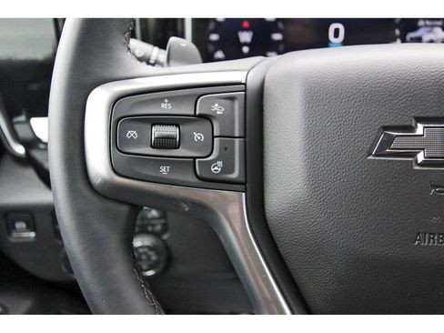 Used 2026 Chevrolet Silverado 1500 LT Trail Boss w/ LT Trail Boss Premium Package AWD/4WD image 15
